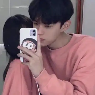 情侣头像一张两个人情侣装