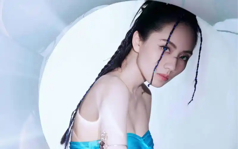 【刘惜君&薛之谦】「天外来物」连云港演唱会《我好像在哪见过你