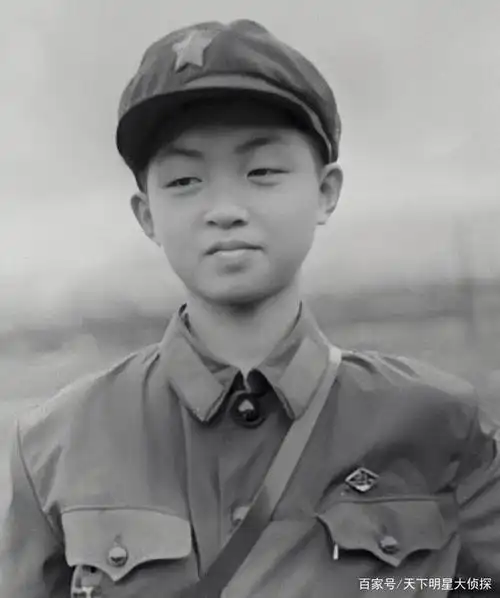 金星23岁娶妻,28岁变性,38岁嫁人,如今家庭和睦,儿女双全