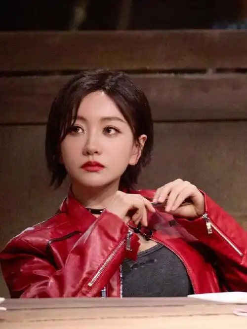 杨蓉 老公姐新的老公姐出现了!杨蓉短发好a好姬!