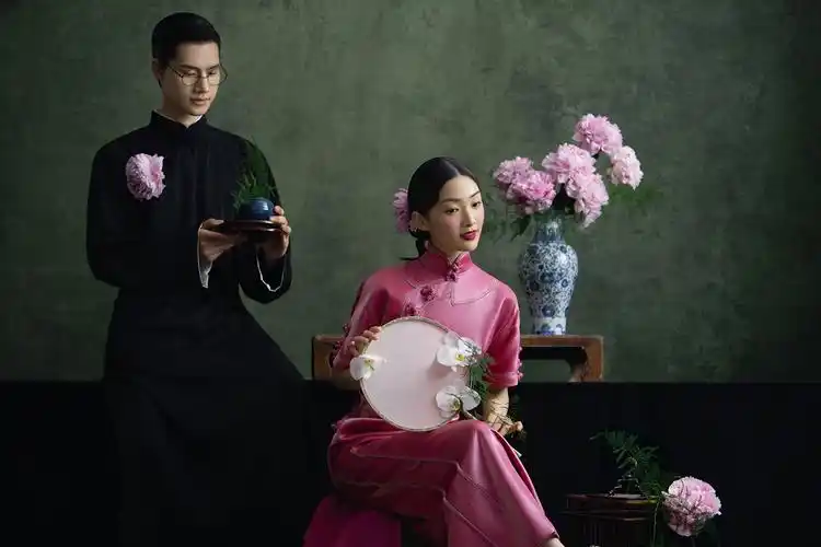 毛阿林的婚纱摄影作品《古典旗袍》