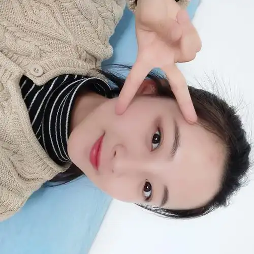 兼职被iqoo惊艳到了  镜头太强大了  美白磨皮的特别自然  主要是把