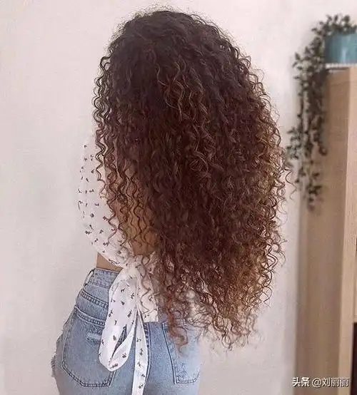 全头螺丝烫16款时尚迷人真耐看一点不显老