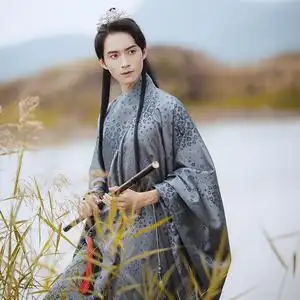 君陈原创传统汉服明制直裰宴会银灰色儒雅贵公子汉服男装-寒江