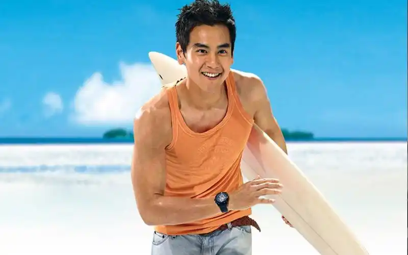 彭于晏电脑壁纸_阳光帅气彭于晏