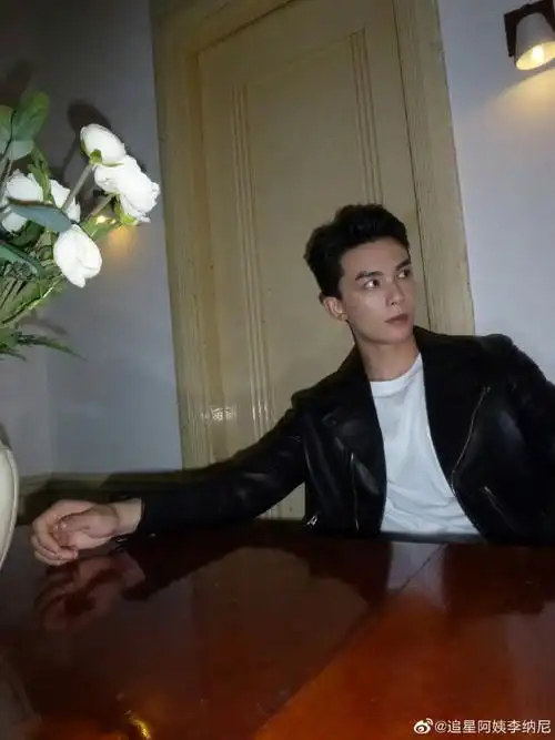 吴磊影子侧颜##电影不虚此行