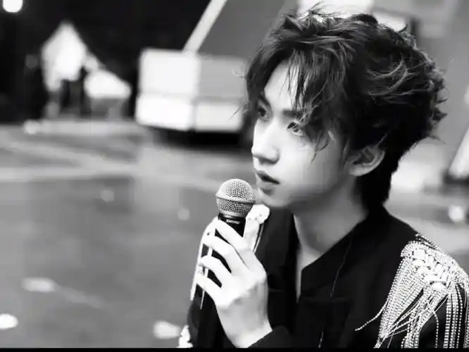 贺峻霖 你们愿意吗