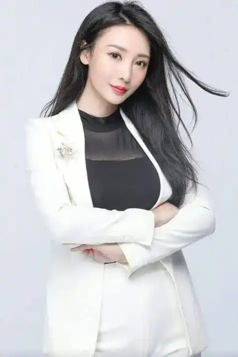 岁月无情,柳岩的变迁_变化_生活_时间