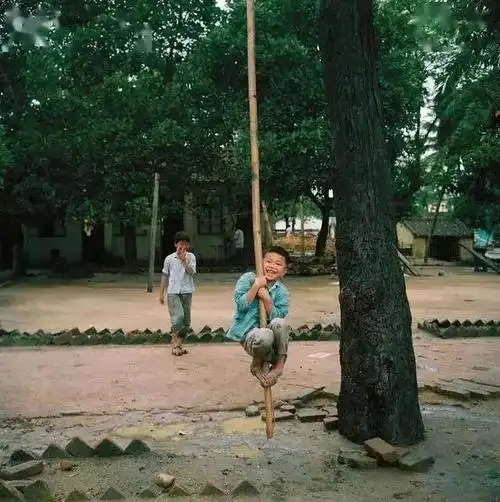 90年代留守儿童的童年是什么样的