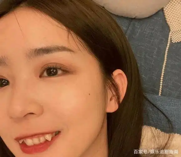 18,难怪身边的朋友都说女生长虎牙可爱,确实挺有意思!