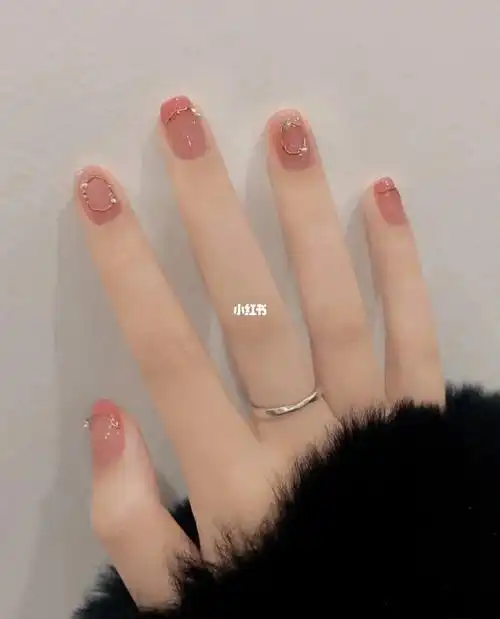 初秋显白简约果冻美甲