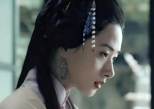 有鹅看过万茜演的《柳如是》吗?我一直觉得里面的妆发,服饰.