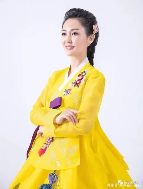 朝鲜族歌唱家朴银花演唱冰凌花献给携手抗疫的所有人