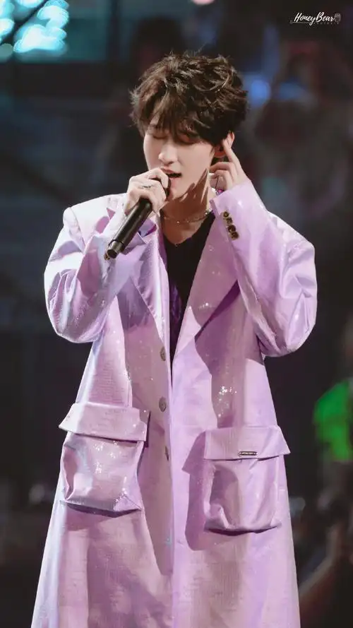 张真源奔跑吧##沙溢说张真源撕名牌不赢不走