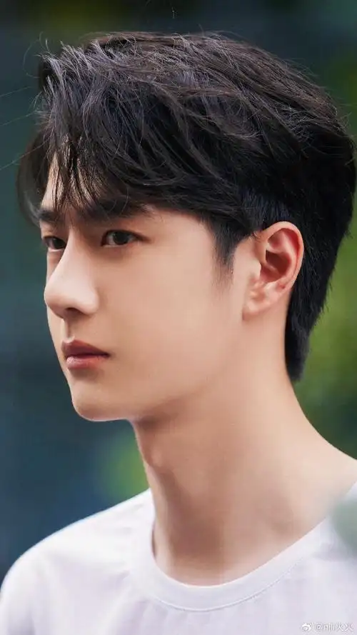 王一博亚运会霹雳舞宣传片领衔舞者##和王一博一起为亚运霹雳舞打