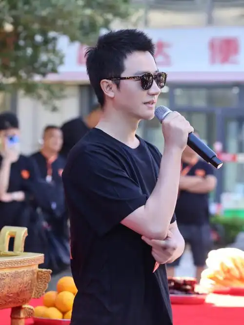 黄轩电影来福大酒店##电影来福大酒店