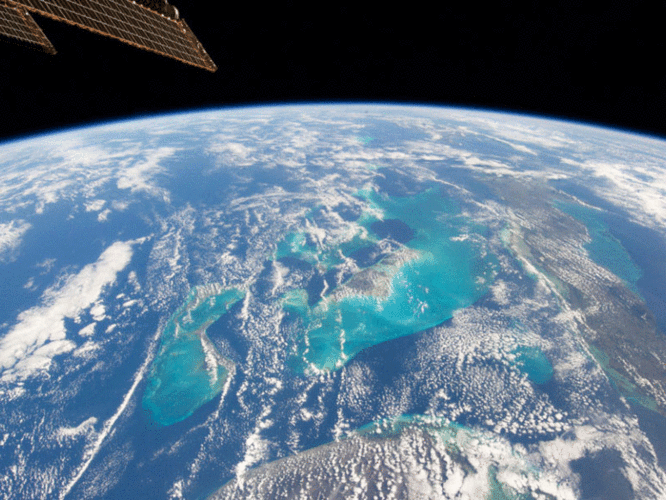 美国宇航局发布地球俯瞰照 美如油画