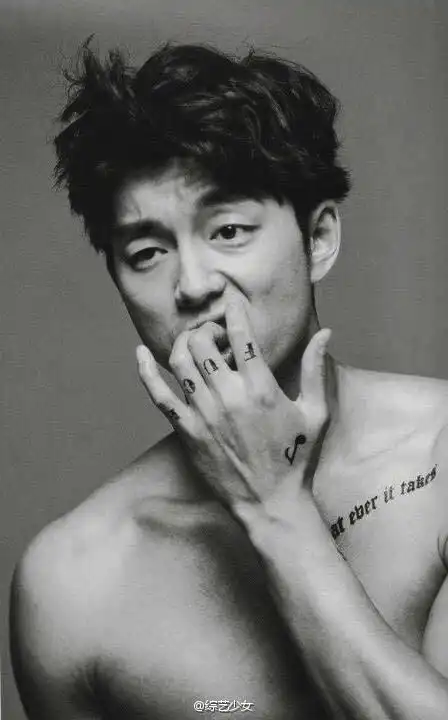 天天呐我我我我要不行了美好的一周从鬼怪阿加西的身材杀开始吮手指秀