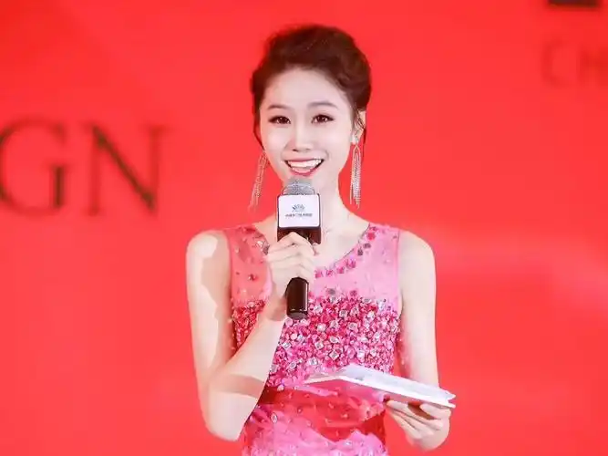 深圳卫视女主持人图片,深圳卫视所有女主持人-图片大观-奇异网