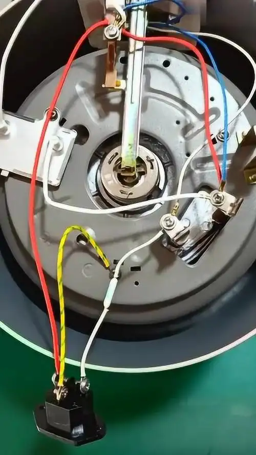 电饭锅常见故障维修:不通电怎么办,师傅教你修复!