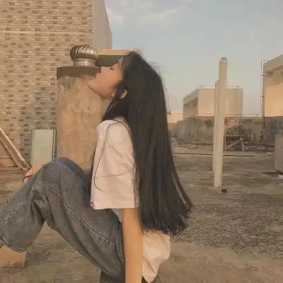 温柔忧郁女生侧脸头像 唯美意境高清头像女