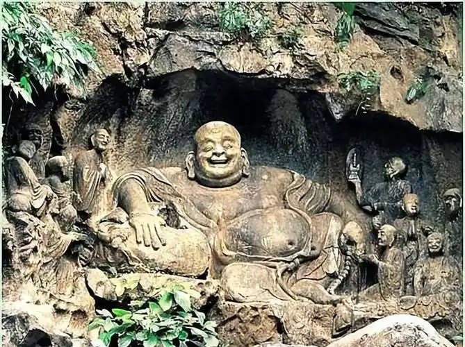 灵隐寺有幅14个字对联,悬挂1700年,历经风雨,道尽天下智慧