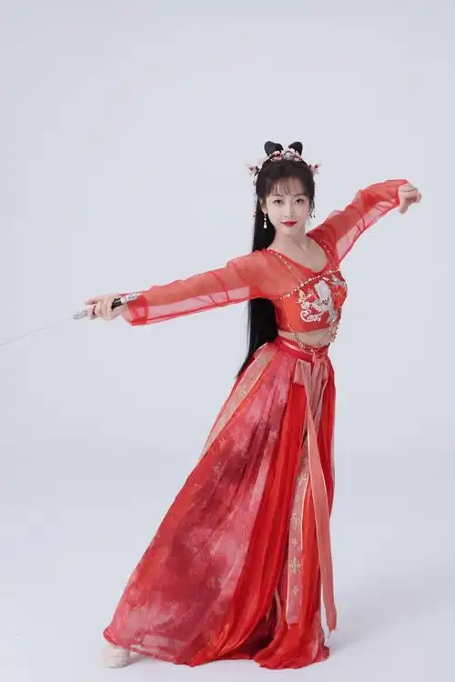 宣璐带火了"半透明古装",这不就是某种内衣吗,真是没下限_形象_衣服_