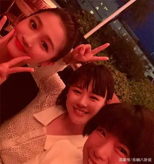 关晓彤又拿马思纯挡刀?明明就是姐妹花,网友:别瞎猜!