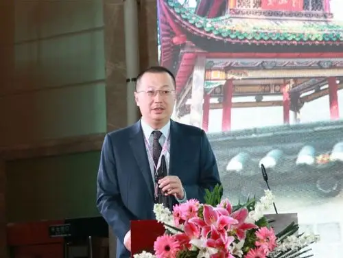 王坤正教授在开幕式上致辞中国医师协会骨科医师分会副会长,关节