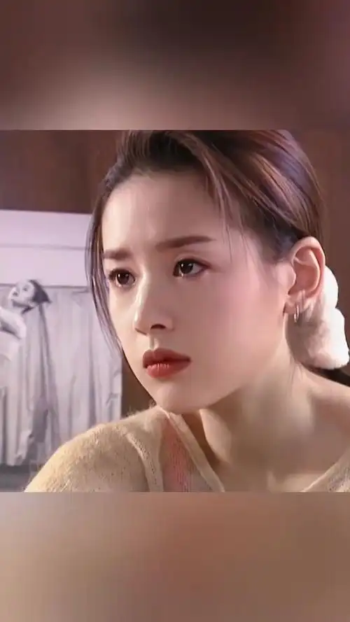 巅峰时期的颜值真是无人能敌,侧颜鼻子太绝了!董洁