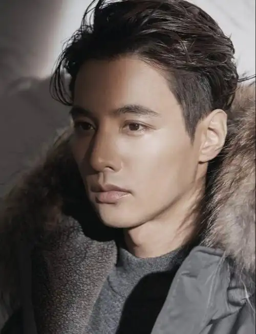 44岁元斌久违营业生图不及精修图网友哭了不老男神也老了