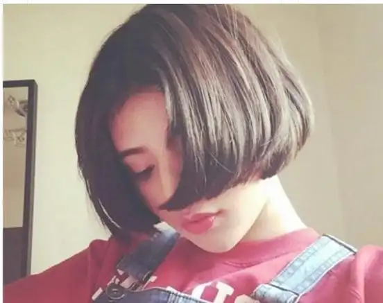 适合头发厚多的短发型有哪些