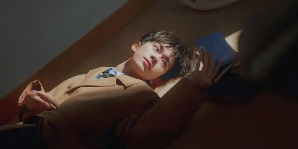 有没有易烊千玺高清横屏的图我要做成笔记本键盘贴急用