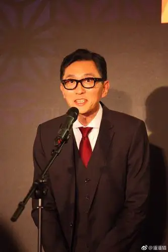 孤独的美食家五郎的扮演者松重丰先生电影追捕真由美的扮演