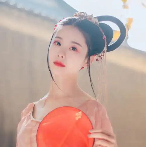 【100张】好看到惊艳的真人古风女生头像!