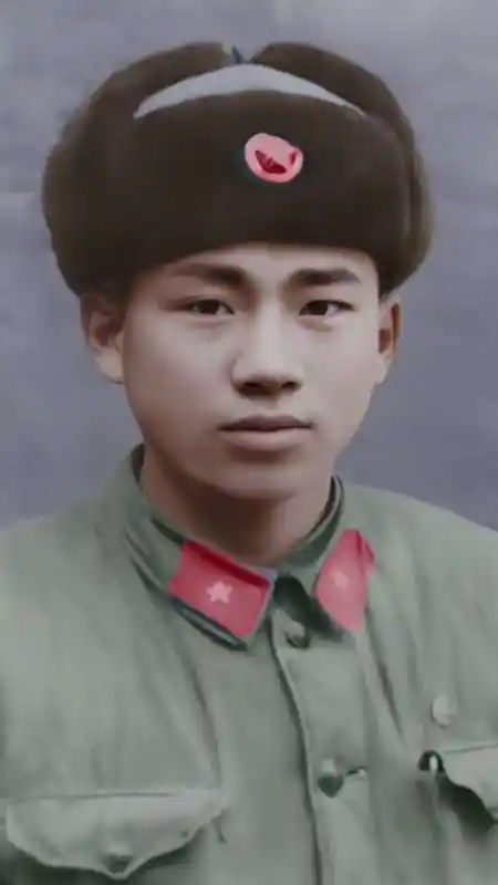 60年代的中国老照片军装是当时最帅的衣服