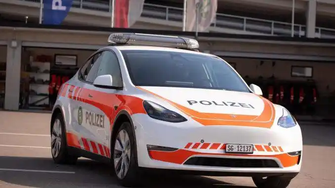 瑞士圣加仑警察局的特斯拉model y警车已经到货