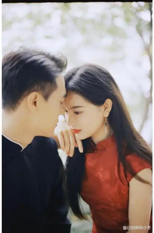 初代网红南笙结婚了,想当年大家都用她的照片当头像,祝福!