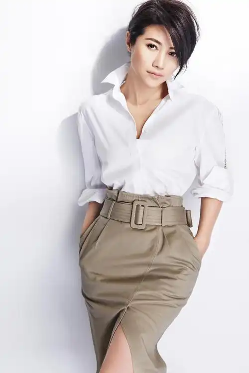 颜丙燕生活没给我膨胀的机会丨人物