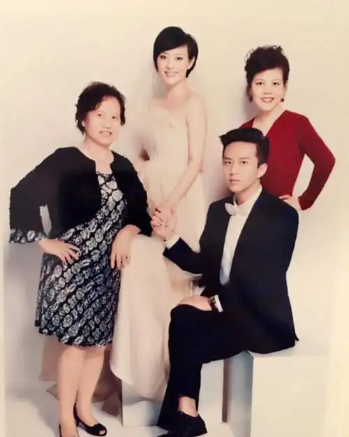 邓超孙俪承认已怀三胎孙俪已怀三胎