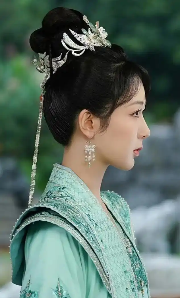 《长相思》杨紫最美的十个古装扮相!第五个旁人都看呆了