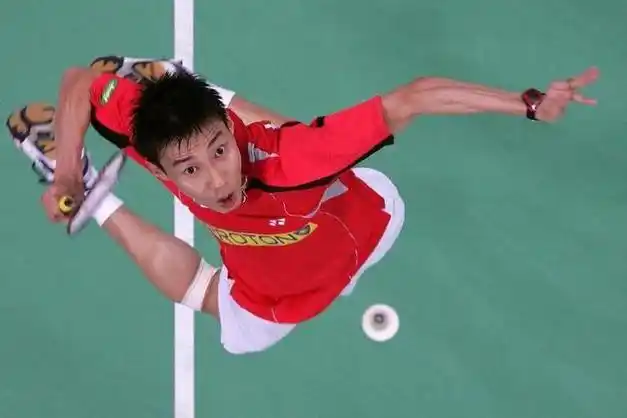 羽坛名将李宗伟36岁患癌花1000万续命如今他怎样了