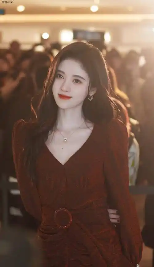 网友详细分析,老乡曝其身高没那么矮_关晓彤_高度_位置