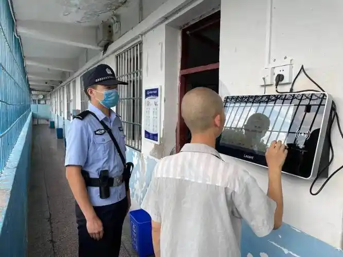 监狱怎么样真实监狱坐牢生活