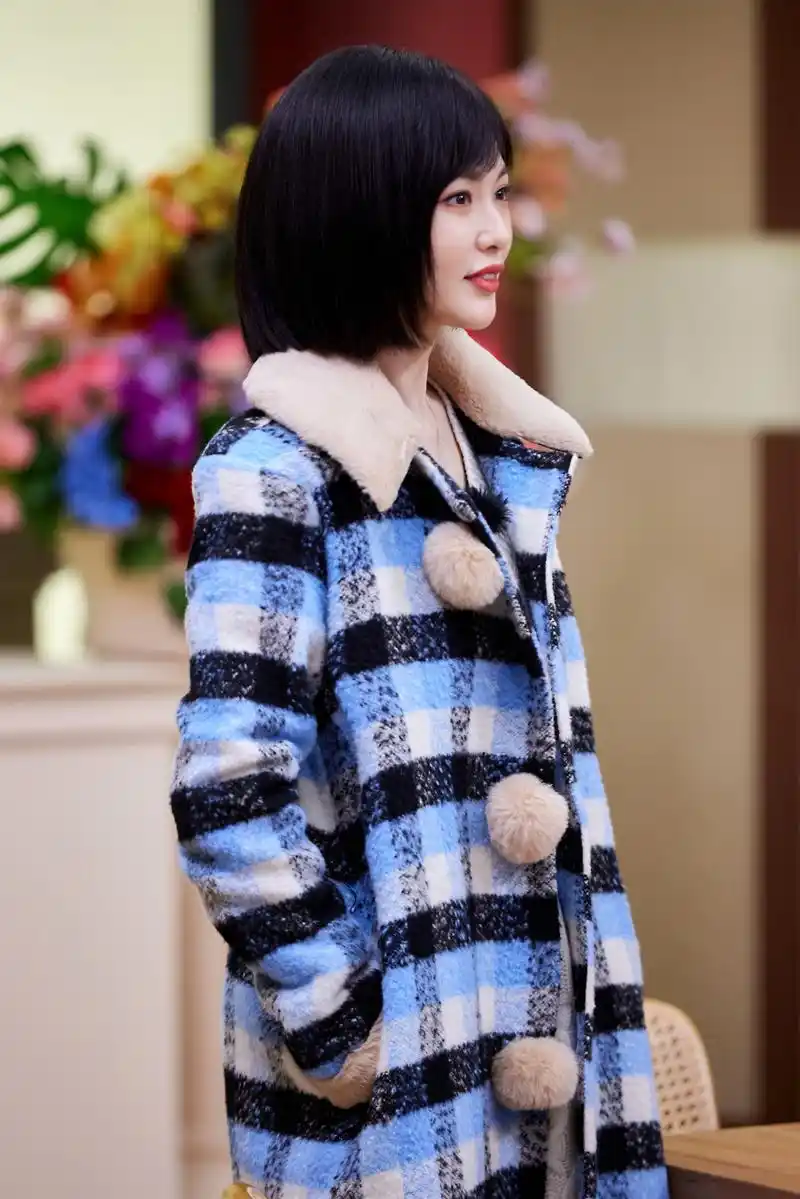 唐嫣我们的客栈短发造型剧照#唐嫣《我们的客栈》最新剧照~干净缆落