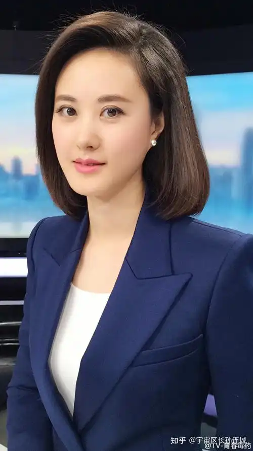 如何评价央视财经频道主持人秦方? - 知乎