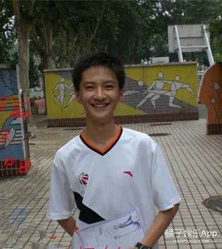 他现在长这样啦!_李瑞