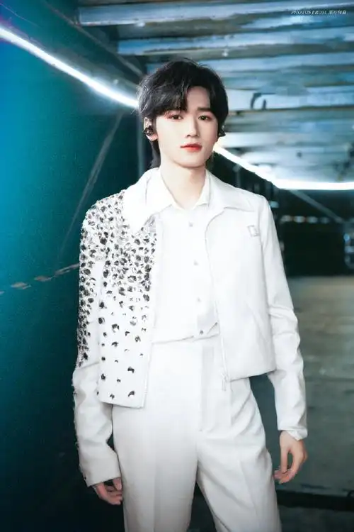 蔡徐坤##宋亚轩##宋亚轩