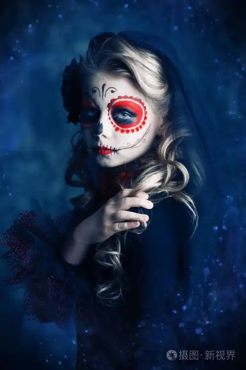 与糖头骨化妆的小女孩.万圣节晚会.dia 德农庄.死亡之日