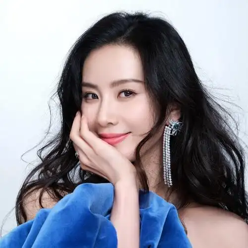 刘诗诗超话#刘诗诗#【21号11:00-14:00】上线6015官宣头像95为